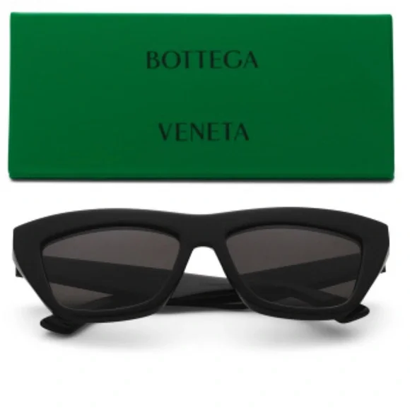 Bottega Veneta Sunglasses 55mm NWOT display picture 1
